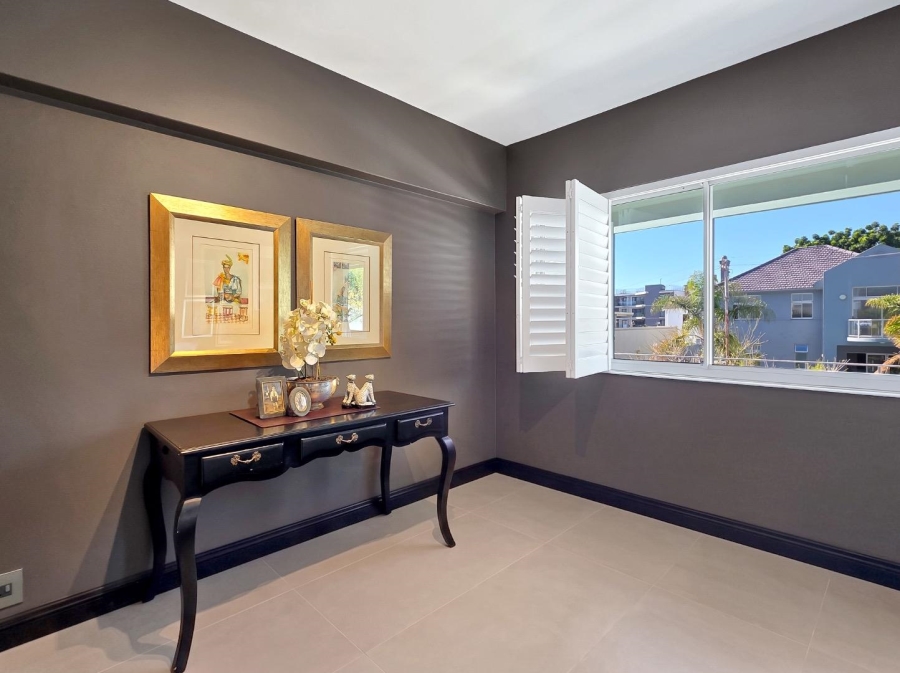 2 Bedroom Property for Sale in Bantry Bay Western Cape